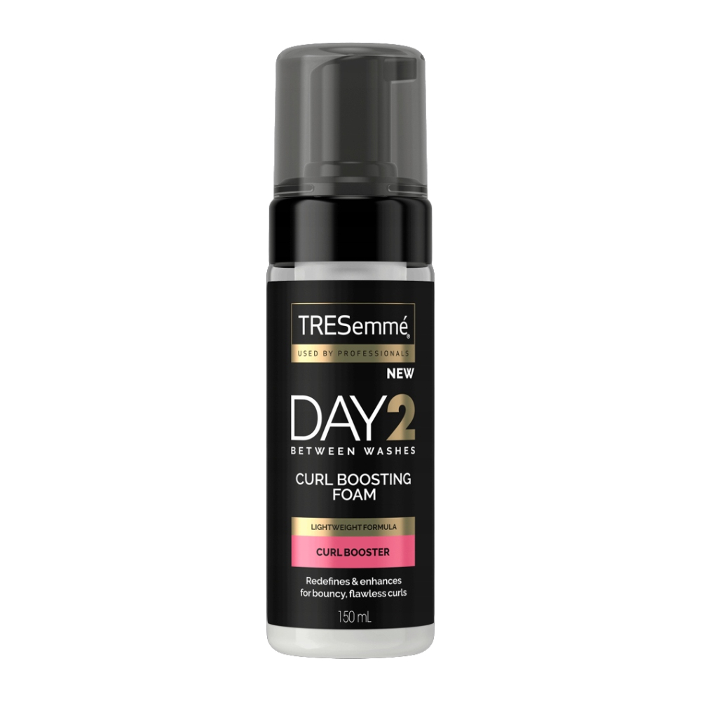 فوم تقویت کننده مو ترزمی TRESemme مدل Day 2 Curl Boosting مناسب موهای فر حجم 150 میل